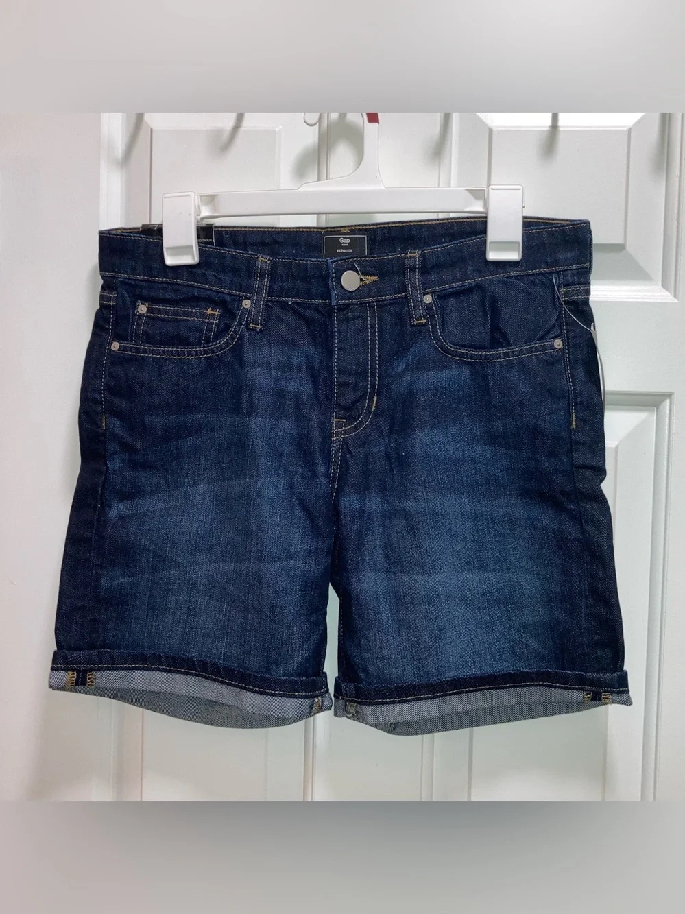Gap Women’s Bermuda Blue Jean Shorts Size 4/27  New with Tags